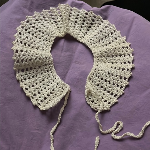 2 Vintage handmade Crochet Collars - Picture 2 of 7